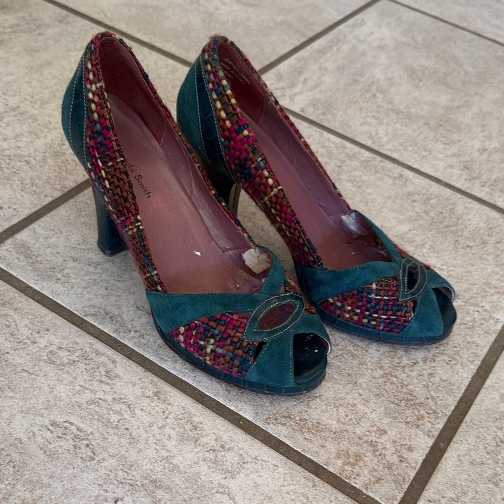 Amanda Smith Teal and Multicolor Peep Toe Heels